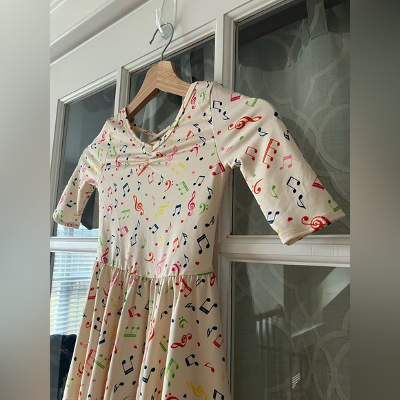 Dot Dot Smile size 3 / 4 girls multicolor musical notes dress Valentine’s Day - Picture 2 of 7
